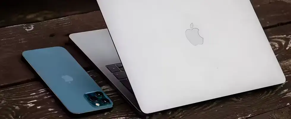 MacBook i iPhone